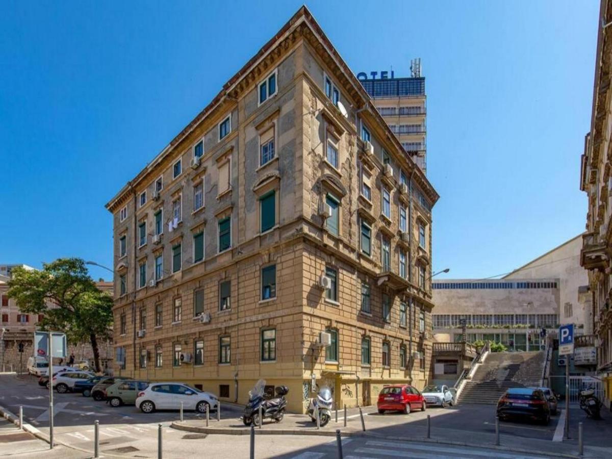 Apartman Karesa -Ριέκα Εξωτερικό φωτογραφία